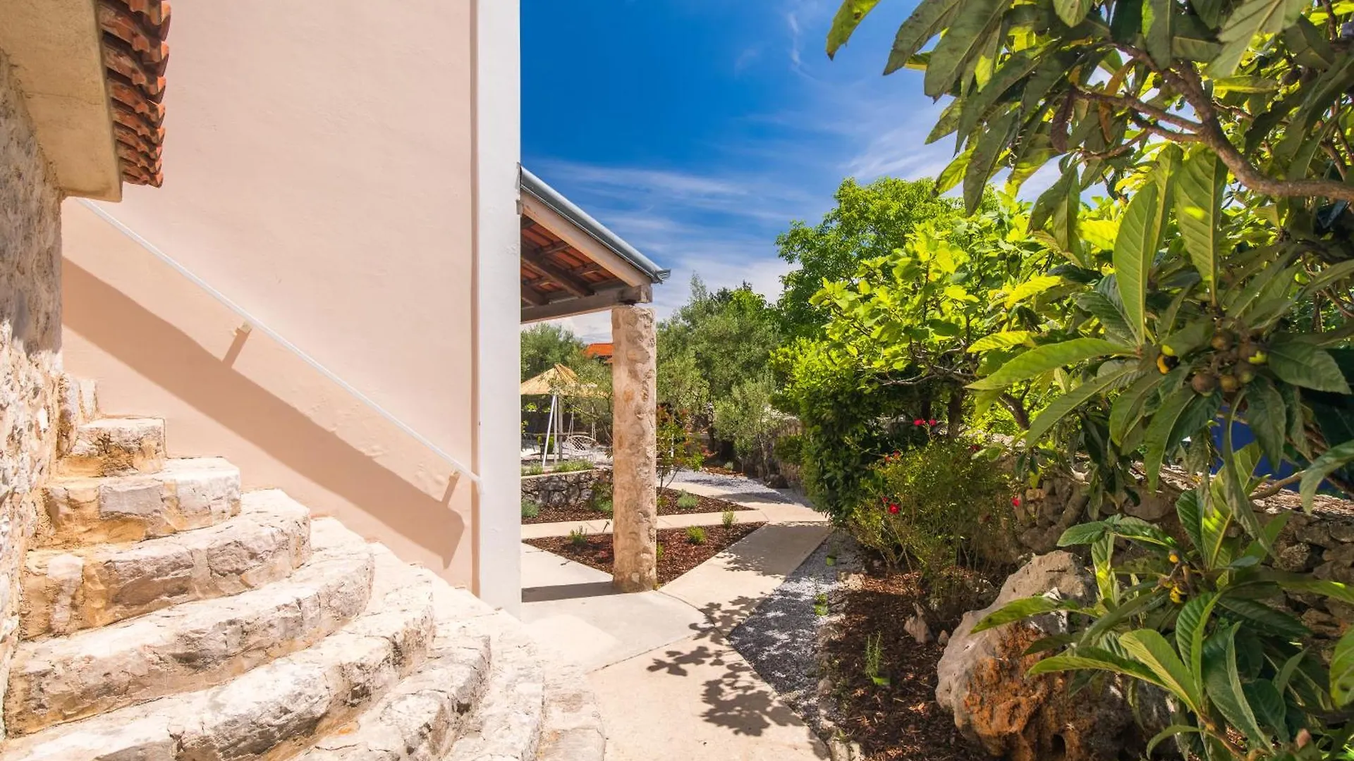 Villa Ljuba VI Županje 0*,
