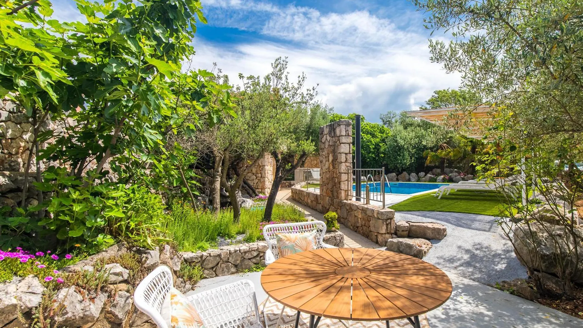 Villa Ljuba VI Županje